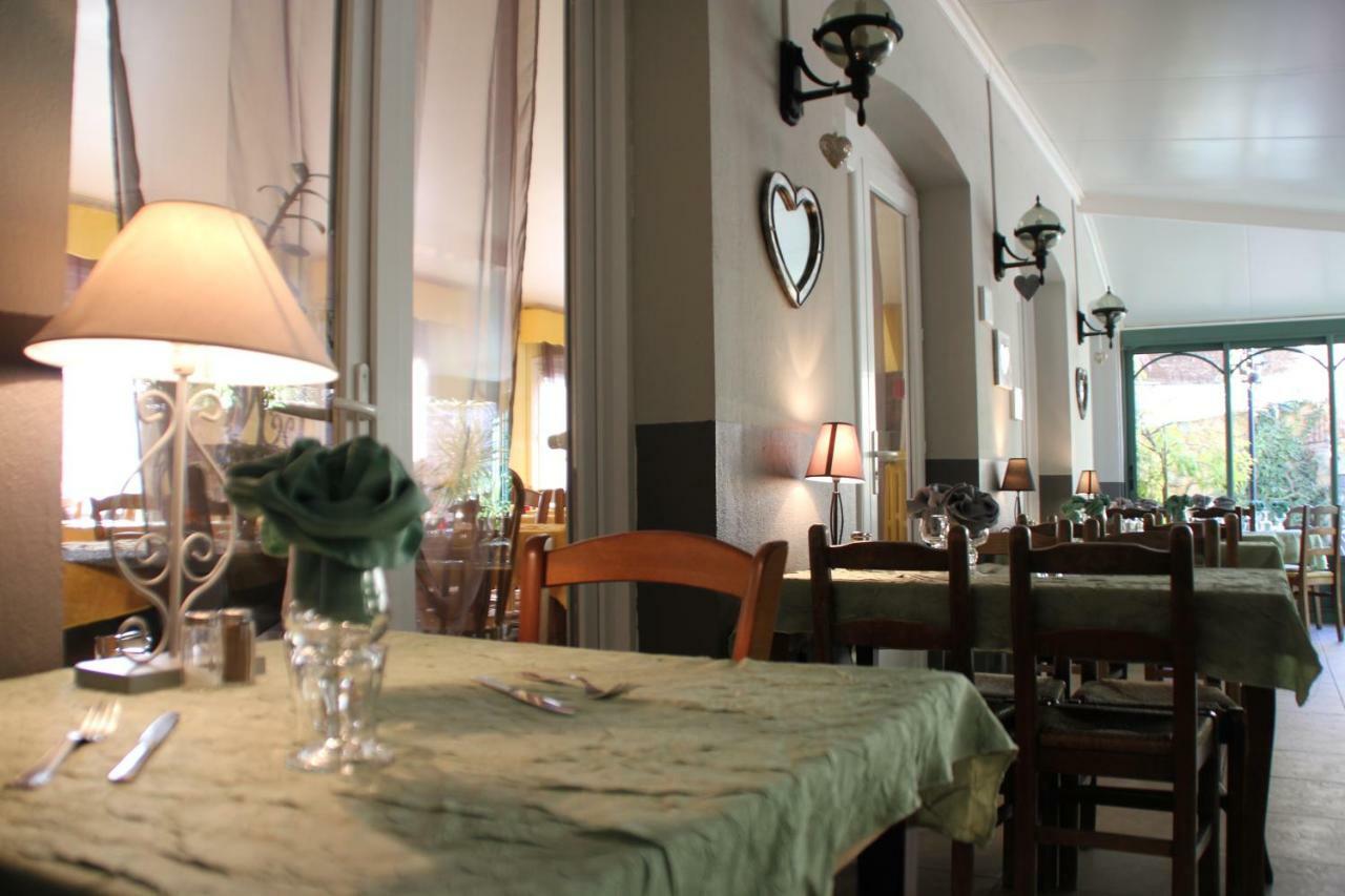 Hotel Le Provencal Aups Zewnętrze zdjęcie